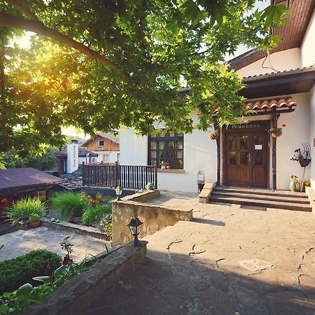 Family Hotel Fenerite Габрово Экстерьер фото